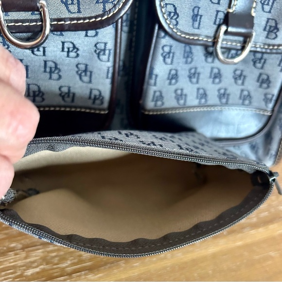 Authentic Dooney & Bourke Double Pocket Tote - Picture 4 of 12